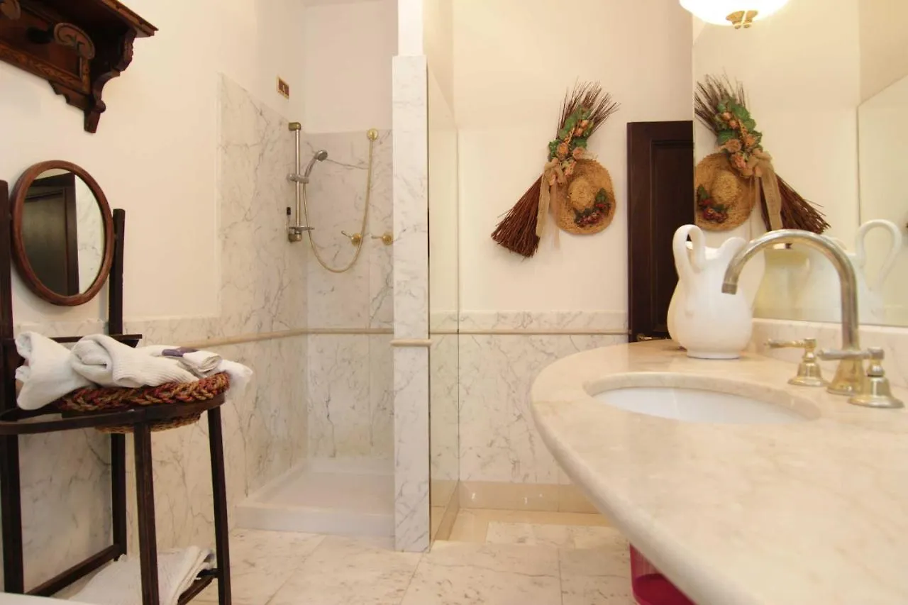 Bed & Breakfast L'Arrocco Bed And Breakfast Marina Di Carrara