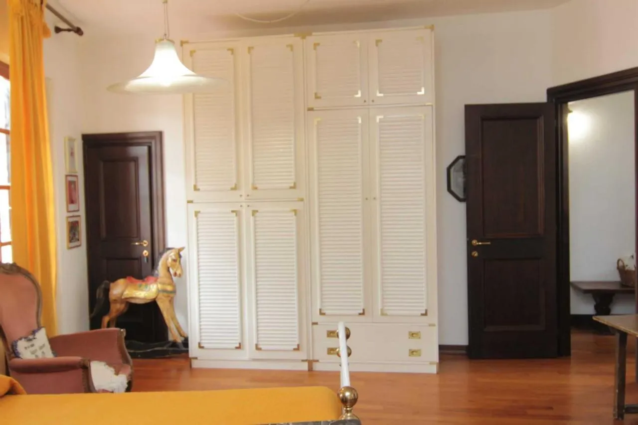 Bed & Breakfast L'Arrocco Bed And Breakfast Marina Di Carrara Italy