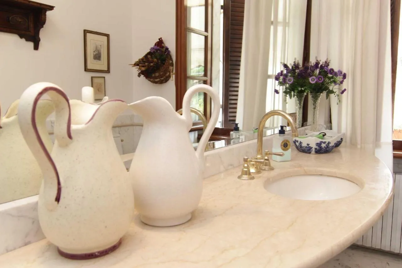 L'Arrocco Bed And Breakfast Marina Di Carrara
