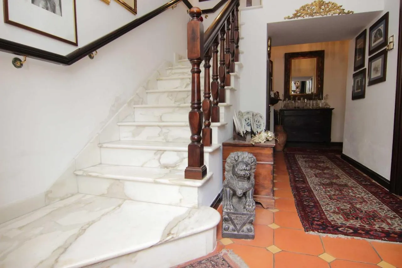 L'Arrocco Bed And Breakfast Marina Di Carrara Bed & Breakfast