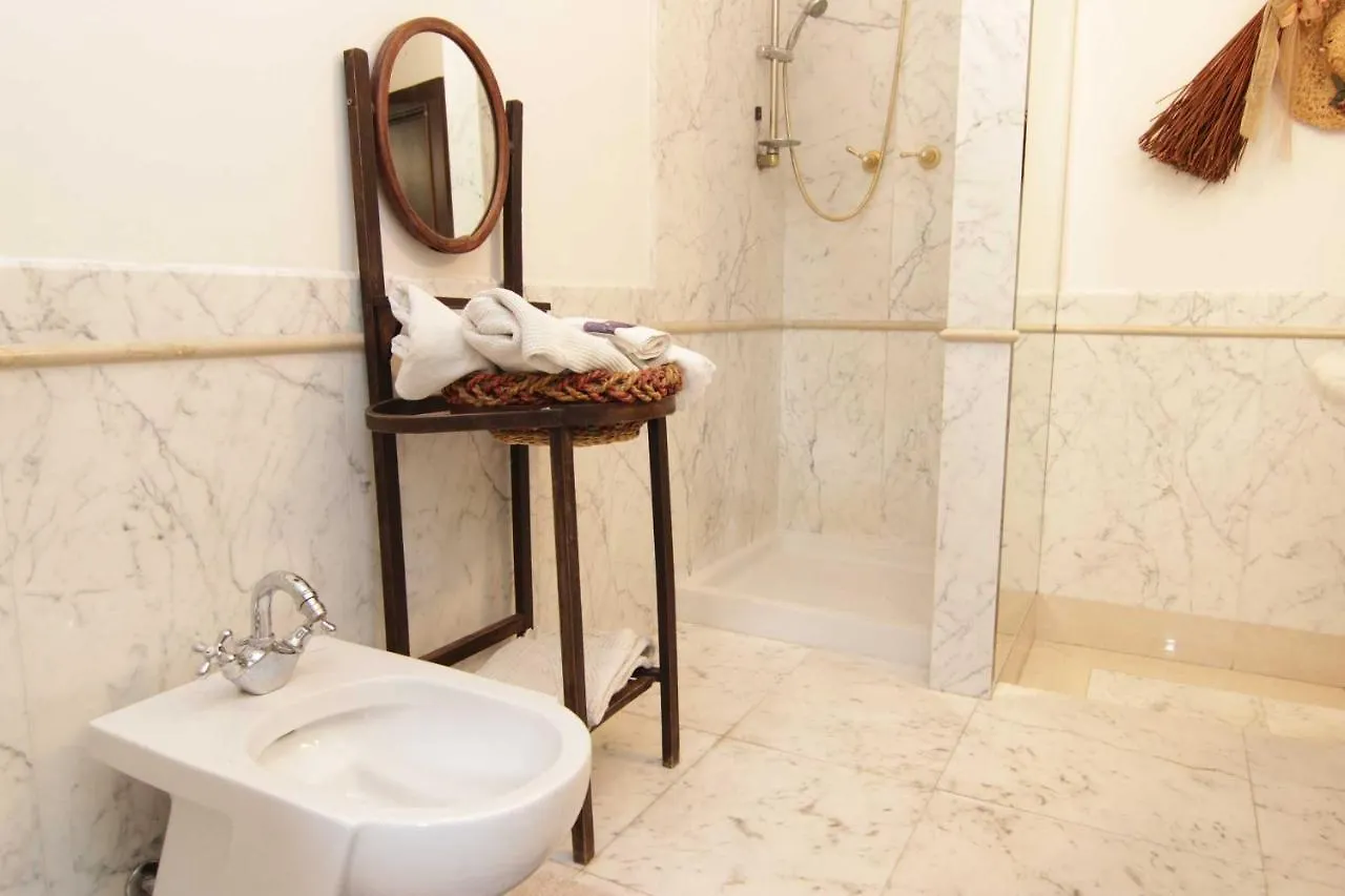 L'Arrocco Bed And Breakfast Marina Di Carrara